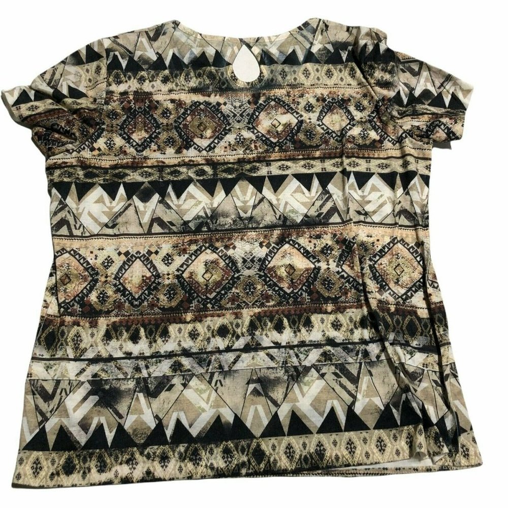 Christopher & Banks Size Large Geometric short sleeve blouse top